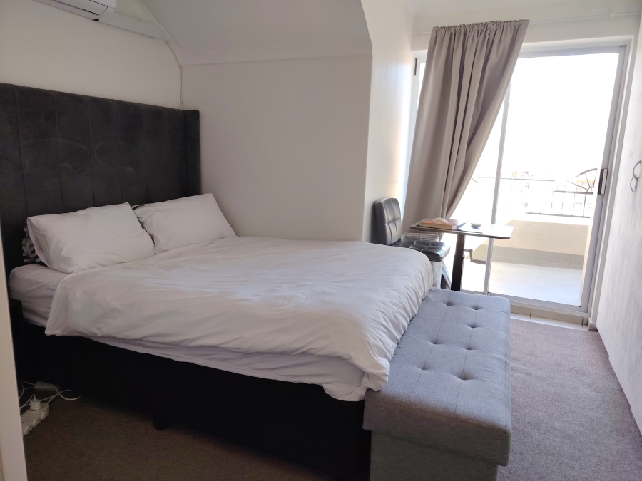 1 Bedroom Property for Sale in Whispering Pines Western Cape